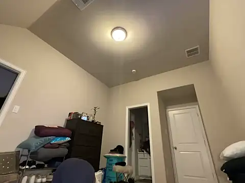 wynterheat online show from March 4, 9:32 pm