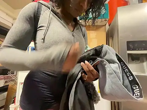 wynterheat online show from March 12, 3:45 am