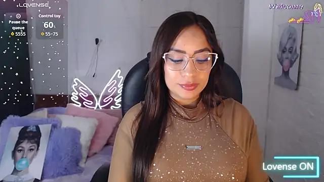 Paulina 627 online show from May 25, 4:13 pm