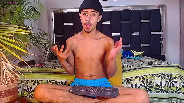 RyanRizzo online show from January 30, 9:14 pm