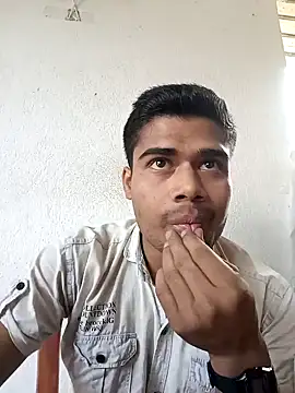 Snapshot of 900irani chatting on December 22, 7:33 am 900irani online show from December 22, 7:33 am