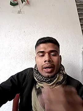 Snapshot of 900irani chatting on January 4, 8:17 am 900irani online show from January 4, 8:17 am