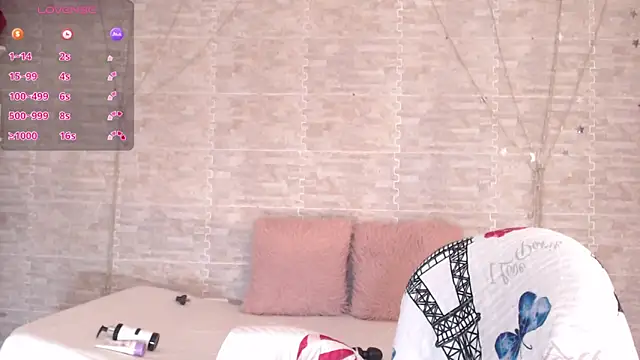 Snapshot of JessicaMuse chatting on May 21, 8:27 pm JessicaMuse online show from May 21, 8:27 pm
