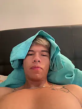 Logan smith1 online show from February 1, 8:16 pm