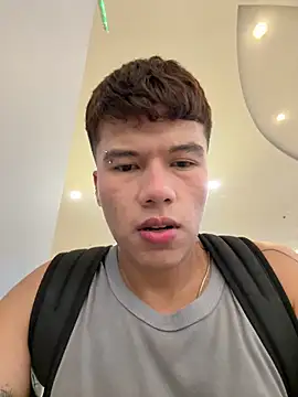 Logan smith1 online show from February 14, 9:44 pm