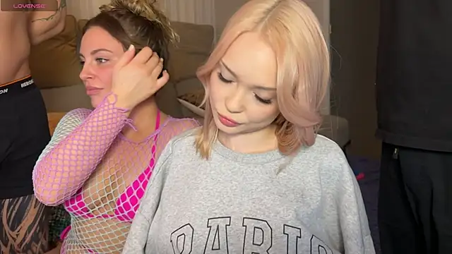 dollfromvenus online show from March 16, 7:40 pm