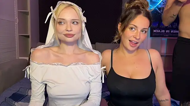 dollfromvenus online show from July 21, 9:39 pm