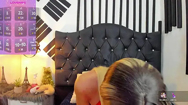 AllisonsweetZ online show from February 3, 8:13 pm