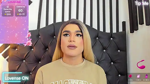 AllisonsweetZ online show from February 26, 8:00 pm