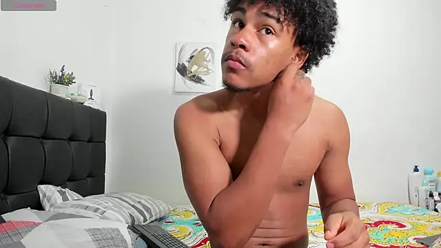 RoddyRich11 online show from February 19, 1:17 pm