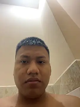 Snapshot of alejooxhot chatting on June 16, 1:36 pm alejooxhot online show from June 16, 1:36 pm