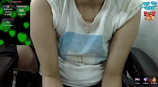 Barbie-Queen2 online show from December 4, 4:27 pm