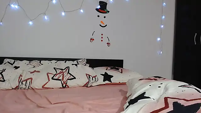 SweetMaddy888 online show from January 8, 7:13 am