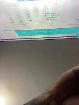 Snapshot of Lyon_vach chatting on July 18, 4:55 pm Lyon vach online show from July 18, 4:55 pm