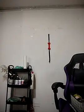 LaurenWelly  online show from January 19, 4:49 am