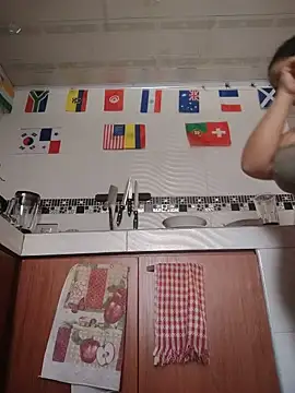 Snapshot of LaurenWelly_ chatting on July 13, 4:43 pm LaurenWelly online show from July 13, 4:43 pm