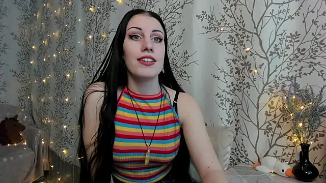 Mary0Lou online show from December 18, 5:26 am