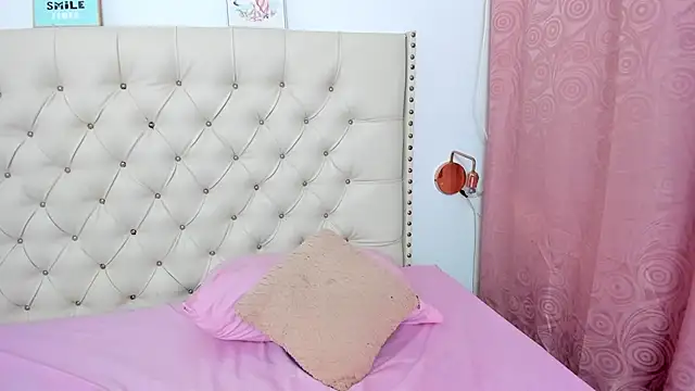 Snapshot of Kim_Eli chatting on February 9, 5:50 am Kim Eli online show from February 9, 5:50 am