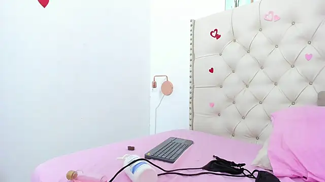 Snapshot of Kim_Eli chatting on March 12, 12:10 am Kim Eli online show from March 12, 12:10 am