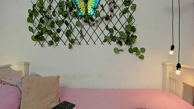 Snapshot of Kim_Eli chatting on February 25, 7:45 pm Kim Eli online show from February 25, 7:45 pm