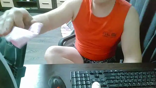 gamblingbum online show from April 3, 3:21 pm