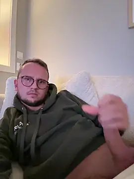 thehornyguy97 online show from June 22, 10:51 pm