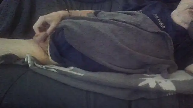 Snapshot of donswede61 chatting on February 2, 12:59 pm donswede61 online show from February 2, 12:59 pm