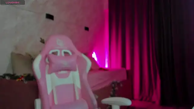 Snapshot of Kira_yoon chatting on January 10, 12:45 am Kira yoon online show from January 10, 12:45 am