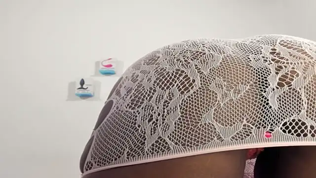 laisladecristal online show from April 23, 10:23 pm