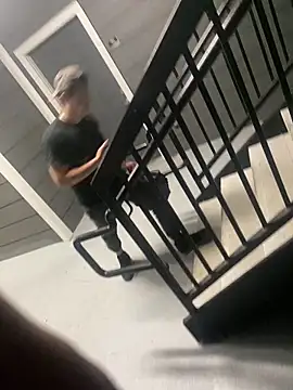 zeekBbc online show from October 24, 10:55 am