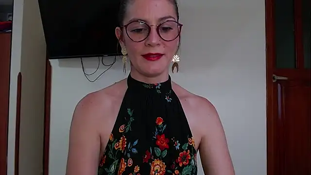 Hanny 24 online show from December 19, 8:55 pm