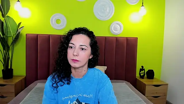 Linda Insatiable online show from April 28, 1:26 am