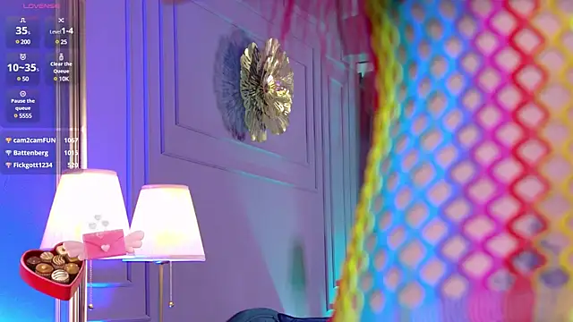 SerenaReese online show from February 15, 11:36 pm