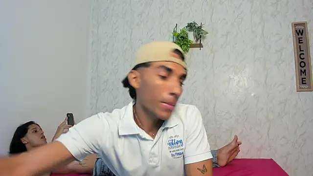 jony honey online show from June 9, 11:44 am