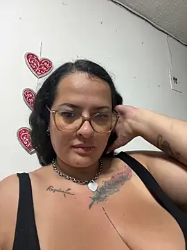 KarllaWalker online show from May 27, 1:24 am