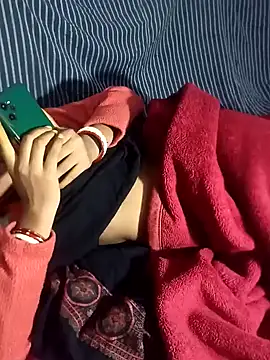 Indcople28 online show from December 9, 7:29 pm