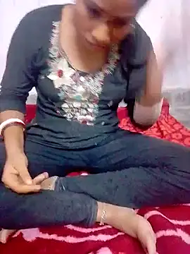 Indcople28 online show from September 15, 6:52 pm