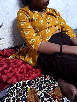 Indcople28 online show from February 15, 8:05 pm