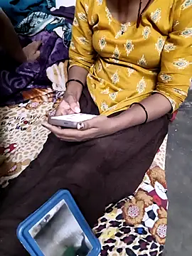 Indcople28 online show from February 16, 6:59 pm