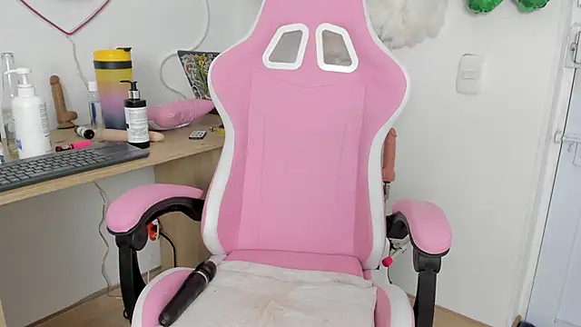 Snapshot of AlyRoses chatting on March 16, 6:09 am AlyRoses online show from March 16, 6:09 am