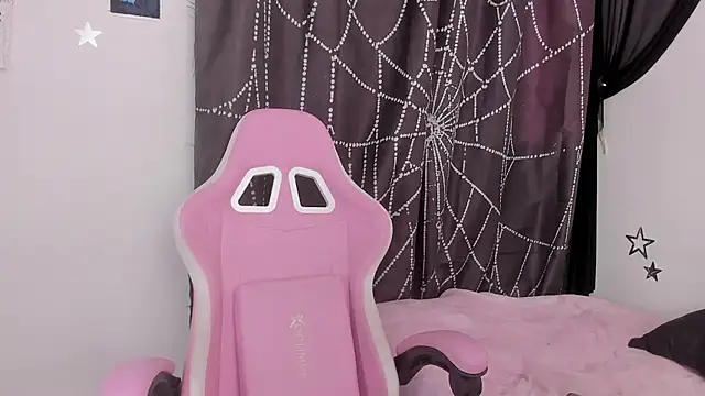 Snapshot of AlyRoses chatting on March 13, 10:38 pm AlyRoses online show from March 13, 10:38 pm