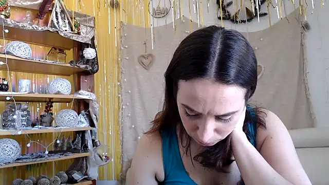 Snapshot of AskMeStandUp chatting on February 27, 11:21 am AskMeStandUp online show from February 27, 11:21 am