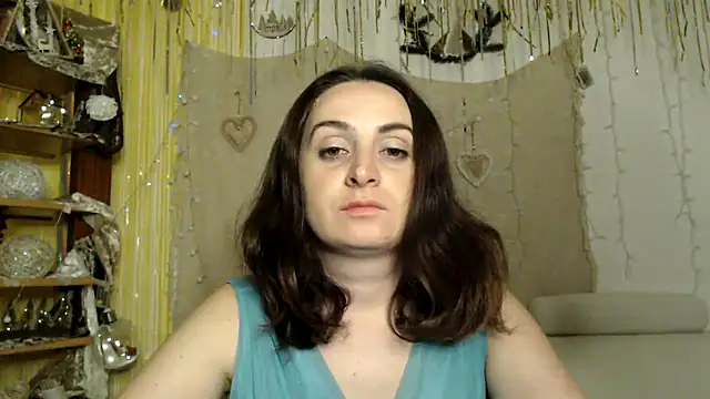 Snapshot of AskMeStandUp chatting on March 8, 10:46 pm AskMeStandUp online show from March 8, 10:46 pm