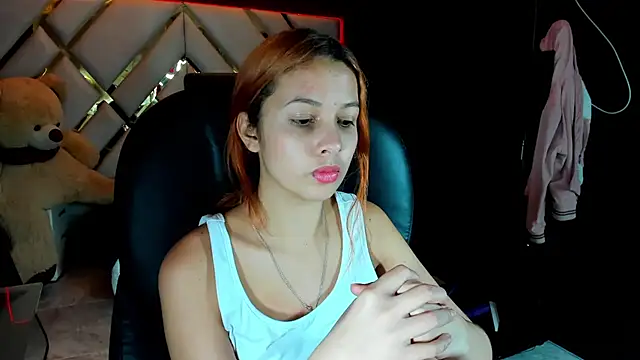 Paris Petit online show from December 15, 8:35 pm