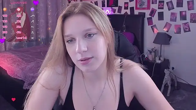 KarambaMoon online show from October 4, 8:51 pm