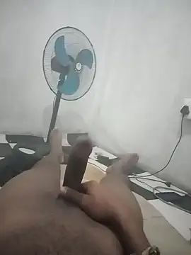 izinjamfee2 online show from March 23, 2:48 am