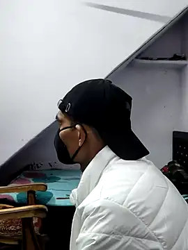 Snapshot of Habibi_big_b chatting on January 19, 2:38 pm Habibi big b online show from January 19, 2:38 pm