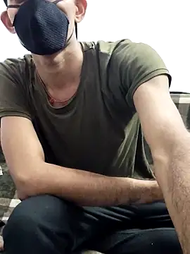 Snapshot of Habibi_big_b chatting on January 22, 6:10 pm Habibi big b online show from January 22, 6:10 pm