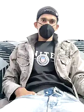 Snapshot of Habibi_big_b chatting on March 6, 4:28 pm Habibi big b online show from March 6, 4:28 pm