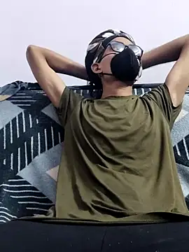 Snapshot of Habibi_big_b chatting on March 9, 4:55 pm Habibi big b online show from March 9, 4:55 pm